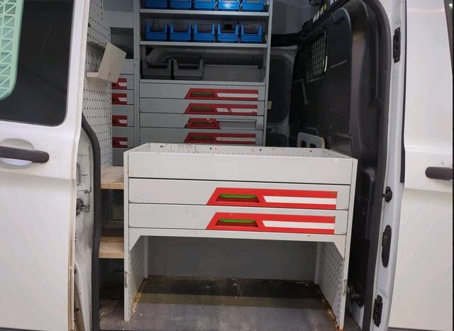 Ford TRANSIT CUSTOM 340 2.0 TDCI 131PK H2 Trend 3Pers./ *ideaal voor Camper*/ Navigatie / Pdc./ Airco / Driver assist / Stoelverwarming