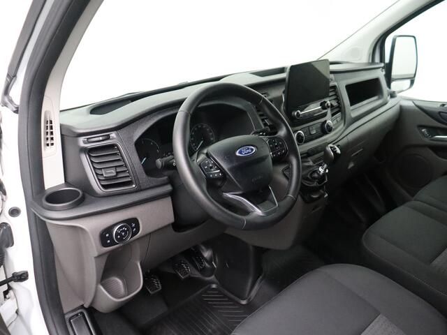 Ford TRANSIT CUSTOM 2.0TDCI 130PK Dubbele Cabine | Navigatie | Camera | 6-Peroons | Trekhaak | Dakdragers