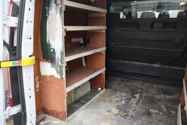 Ford TRANSIT CUSTOM 270 2.0 TDCI L1H1 Trend DC 6-Persoon's I PDC I Imperiaal