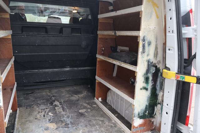 Ford TRANSIT CUSTOM 270 2.0 TDCI L1H1 Trend DC 6-Persoon's I PDC I Imperiaal