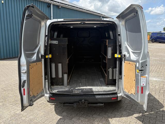 Ford TRANSIT CUSTOM 300 2.0 131Pk TDCI L2H Trend / Cruise / Airco / Navi / Trekhaak / Apk t/m 25-04-2026