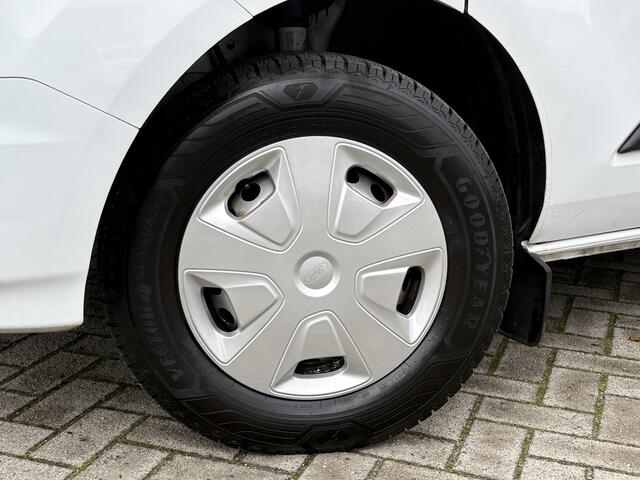 Ford TRANSIT CUSTOM 300 2.0 TDCI L2H1 Trend | Navigatie/Android/Apple Carplay | Trekhaak | Ingerichte Laadruimte | Voorstoelen Verwarmd | Cruise Control |