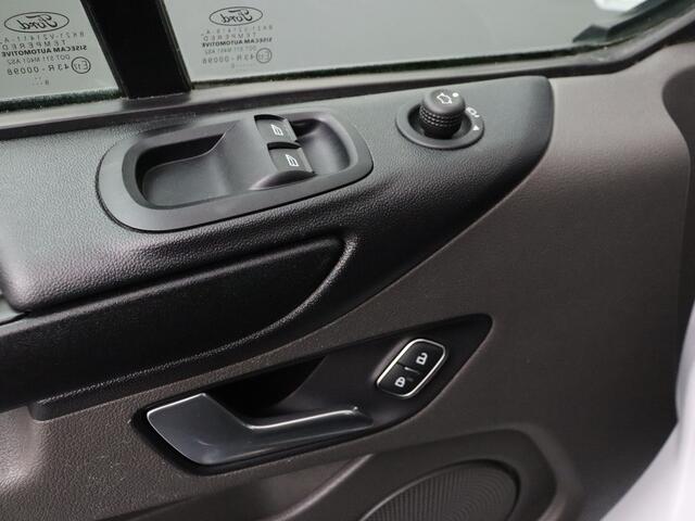 Ford TRANSIT CUSTOM 2.0TDCI Imperiaal | Trekhaak | Touchscreen Multimedia | Camera | Airco | Cruise