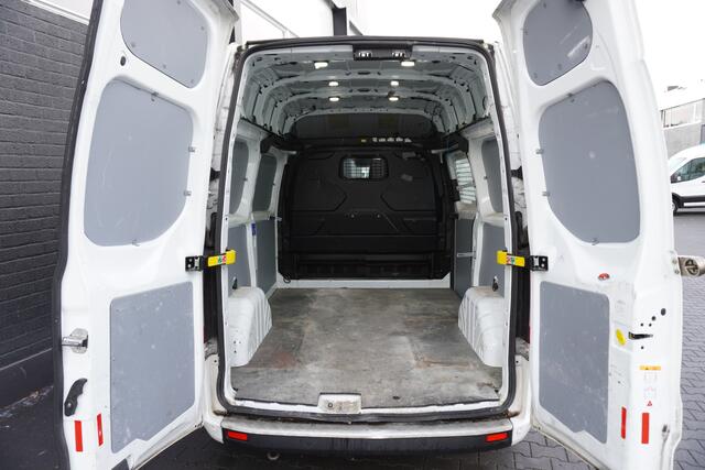 Ford TRANSIT CUSTOM 2.0 TDCI 130PK L1H2 Automaat EURO 6 - Airco - Navi - Cruise - ¤ 15.950,- Excl.
