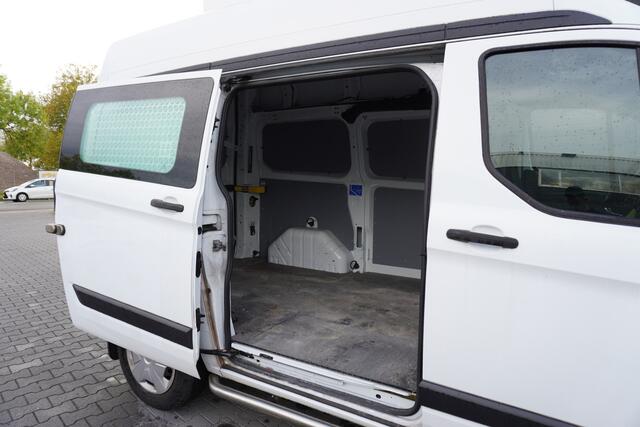 Ford TRANSIT CUSTOM 2.0 TDCI 130PK L1H2 Automaat EURO 6 - Airco - Navi - Cruise - ¤ 15.950,- Excl.