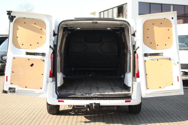 Ford TRANSIT CUSTOM 320 2.0TDCI 185pk L2H1 Sport | Automaat | Trekhaak | Camera | Carplay/Android | Lease 501,- p/m