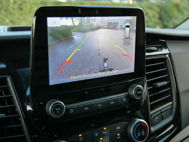 Ford TRANSIT CUSTOM 300 2.0 TDCI 130PK L1H1 Trail | TREKHAAK | CAMERA | NAVIGATIE |