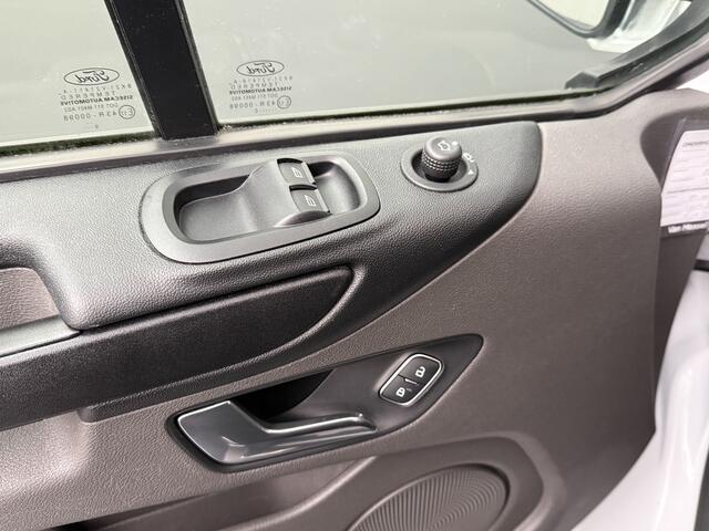 Ford TRANSIT CUSTOM 2.0TDCI Imperiaal | Trekhaak | Achterdeuren | Kastinrichting | Camera | Airco | Cruise | 3-Persoons