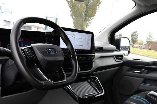 Ford TRANSIT CUSTOM 320 2.0 TDCI L2H1 Sport DC Black Edition Virtual, Adaptieve Cruise, Carplay, LED, 2 x Schuifdeur, 170pk, Stoelverwarming, Sensoren, BOM VOL!