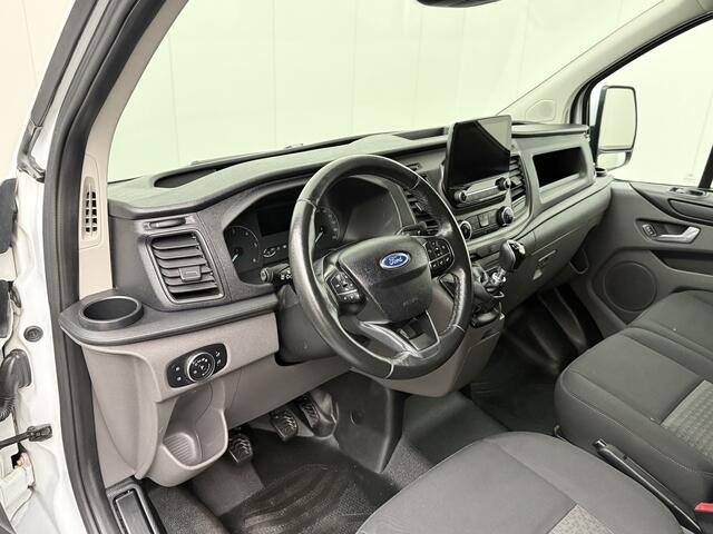 Ford TRANSIT CUSTOM 2.0TDCI Business | Achterdeuren | Trekhaak | Navigatie | Camera | 3-Persoons