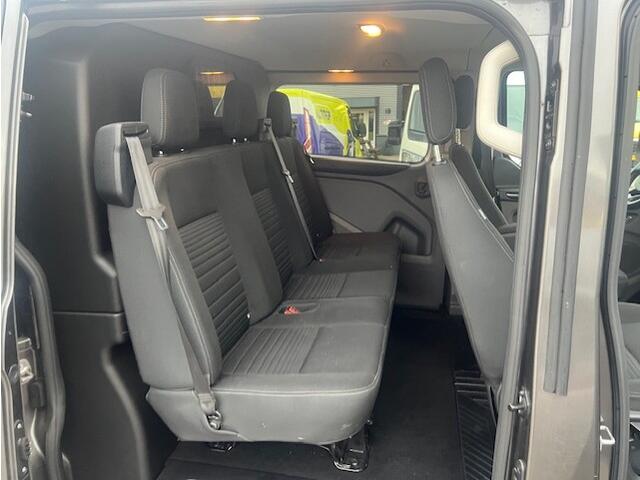 Ford TRANSIT CUSTOM 300 2.0 TDCI L2H1 125kw DC 5P LANG AUTOM. AIRCO KLIMA