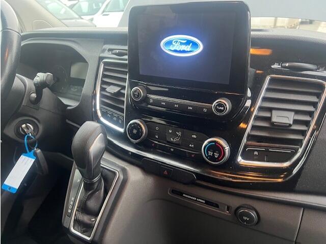 Ford TRANSIT CUSTOM 300 2.0 TDCI L2H1 125kw DC 5P LANG AUTOM. AIRCO KLIMA