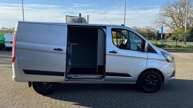 Ford TRANSIT CUSTOM 2.0 TDCI 96KW 131PK AUTOMAAT EURO 6 AIRCO/ NAVIGATIE/ CRUISE CONTROL/ PARKEERSENSOREN/ 100% DEALERONDERHOUDEN