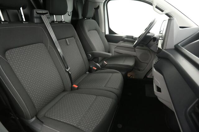 Ford TRANSIT CUSTOM E-Transit 320 L1H1 65 kWh | Nieuw | Elektrisch | Snelladen | Virtual Cockpit | Clima | Camera | 3-Zits | Cruise | Carplay | Stoelverw.