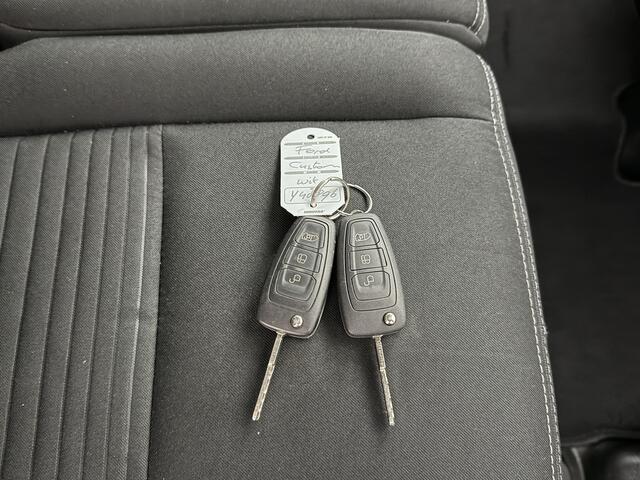 Ford TRANSIT CUSTOM 2.0TDi 130PK Lang Limited | Navigatie | Camera | 3-Persoons | Airco | Cruise