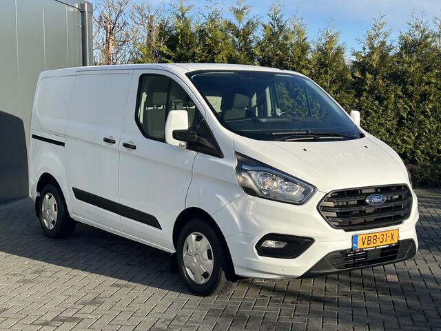 Ford TRANSIT CUSTOM 2.0 TDCI 105 PK / L1H1 / 1e EIG. / 96.558 KM !! / TREKHAAK / INRICHTING / 3-ZITS / AIRCO / CRUISE / PDC