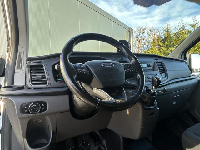 Ford TRANSIT CUSTOM 2.0 TDCI 105 PK / L1H1 / 1e EIG. / 96.558 KM !! / TREKHAAK / INRICHTING / 3-ZITS / AIRCO / CRUISE / PDC