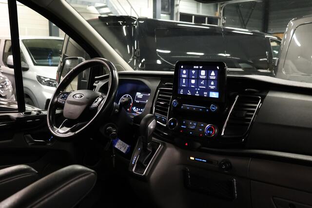 Ford TRANSIT CUSTOM 310 2.0 TDCI Sport DC 170 PK | Navigatie | Camera | CarPlay | Blind Spot | Alarm Klasse 3 | Rijstrooksensor | Trekhaak | L+R Schuifdeur | Maxton spoilerkit | Dubbel cabine | NAP Logisch | NL Auto | Nieuwe APK