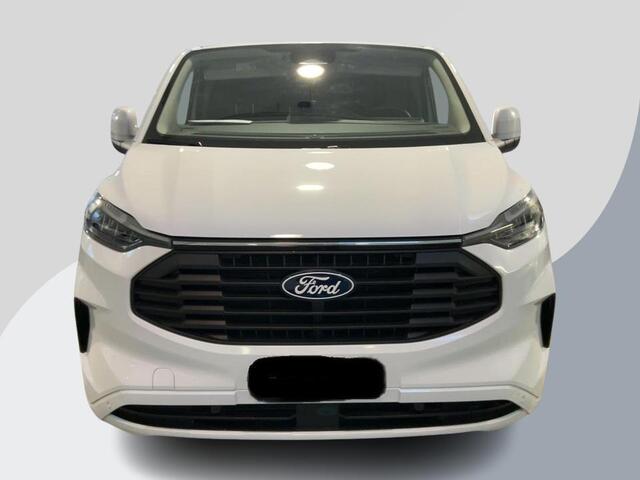 Ford TRANSIT CUSTOM 320 2.0 TDCI L1H1 Limited 150pk! | 17 inch | Stoelverwarming | Camera | Parkeersensoren | Volledig meegespoten bumpers