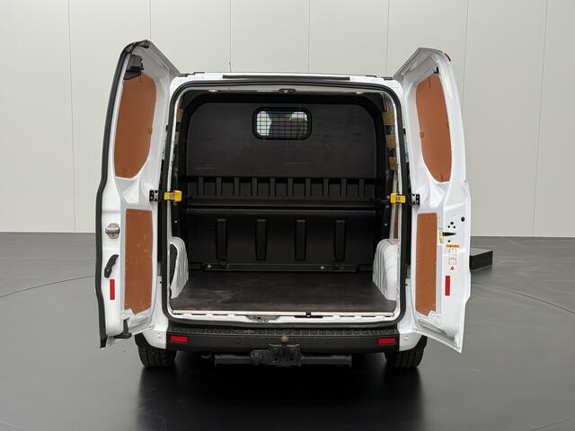 Ford TRANSIT CUSTOM 2.0TDCI 130PK Dubbele Cabine | Navigatie | Camera | Airco | 6-Persoons