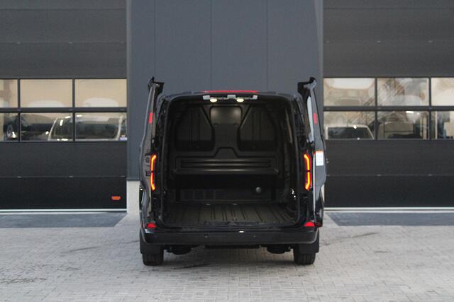 Ford TRANSIT CUSTOM E-Transit 340 L2H1 Limited 65 kWh 218pk - LED - 360 Camera - B&O - ACC - Navi - Stoel/Stuurverwarming - Rijklaar