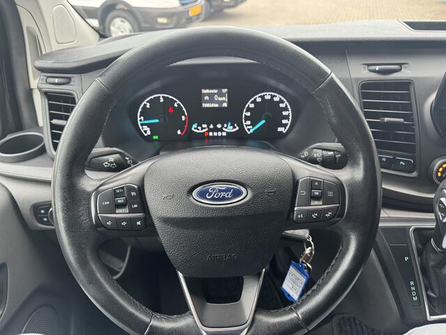 Ford TRANSIT CUSTOM 320 2.0 TDCI L2H1 Limited | Parkeersensoren V + A | Inrichting laadruimte | Trekhaak |