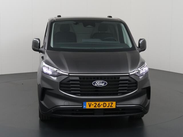 Ford TRANSIT CUSTOM 320 | 2.0 TDCI | L2H1 | Limited | LM Velgen | 2-zits | Trekhaak | Navigatie | Apple Carplay / Android Auto | Comfort Stoelen | DAB+ | Stoelverwarming | Voorruitverwarming