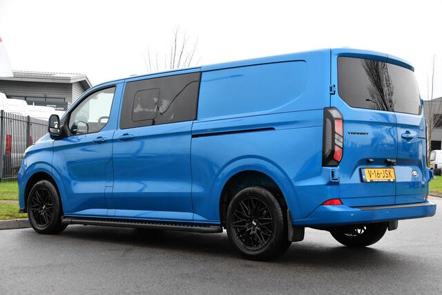 Ford TRANSIT CUSTOM 300 2.0 TDCI L2H1 Limited DC PB Edition Virtual, Cruise, Carplay, 2 x Schuifdeur, LED, 136pk, Automaat, Stuurverwarming, Stoelverwarming, Uniek!