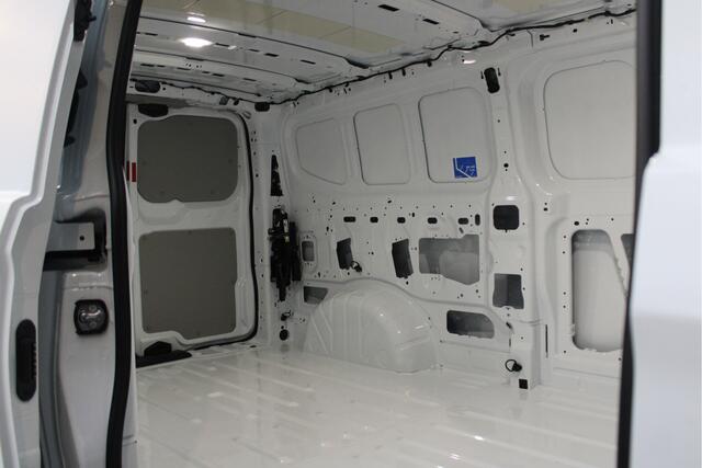 Ford TRANSIT CUSTOM 320 2.0 TDCI L2H1 Trend 136pk - ACC - Trekhaak - Blind Spot - Camera - LED - Navigatie - Rijklaar