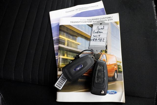 Ford TRANSIT CUSTOM 2.0 TDCI 130pk L2H1 Limited D.C. Airco/Navi/LED 07-2022