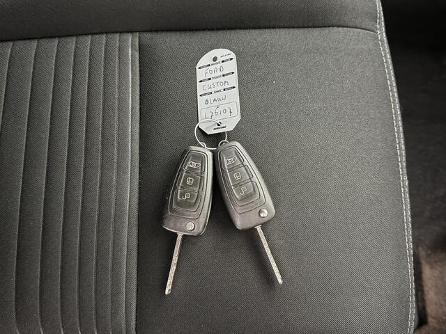 Ford TRANSIT CUSTOM 2.0TDI 130PK Lang Dubbele Cabine Limited | 2xSchuifdeur | 6-Persoons | Airco | Cruise | Dakdraagsysteem