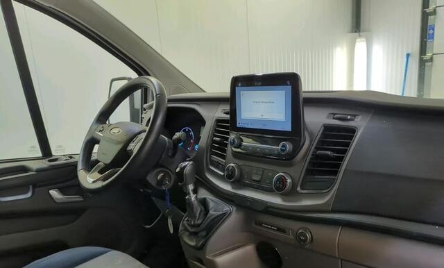Ford TRANSIT CUSTOM 340 2.0 TDCI Euro6 131PK H2 Trend 3Pers *ideaal voor Camper* / Navigatie / Pdc./ Airco / Driver assist / Stoelverwarming / Apk 12-26