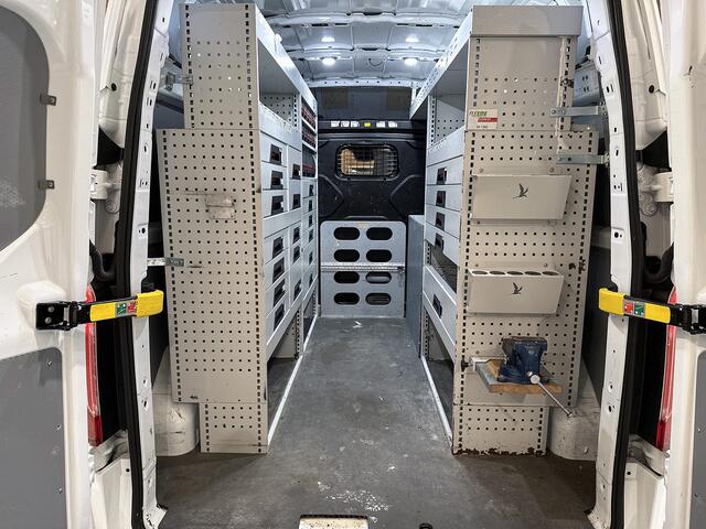 Ford TRANSIT CUSTOM 340 2.0 TDCI Euro6 Automaat 131PK H2 Trend 3Pers. *ideaal voor Camper* Navigatie / Pdc./ Airco / Safety&Comfort pack / Driver assist / Stoelverwarming / / Apk 12-2026