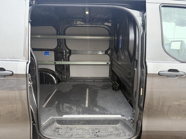 Ford TRANSIT CUSTOM 320 2.0 TDCI 136PK **4 Jaar Fabrieksgarantie** L1H1 LED Climate Control Adaptieve Cruise Control Carplay Camera Stoelverwarming