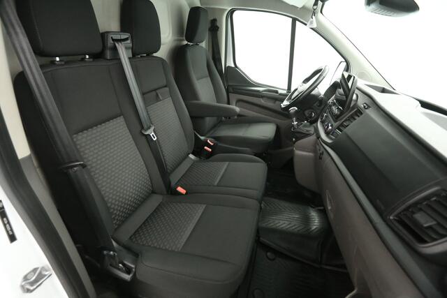 Ford TRANSIT CUSTOM 2.0 TDCI L2H1 | Airco | Cruise | 3-Zits | Camera | Carplay | Stoelverw. | Navi