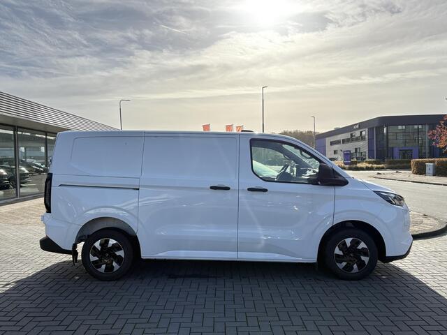 Ford TRANSIT CUSTOM 320 2.5 PHEV L1H1 Trend 233pk | SCI | 13 polige trekhaak met Trailer Sway Control | LED laadruimteverlichting (5 spots) | Laadvloer Hout