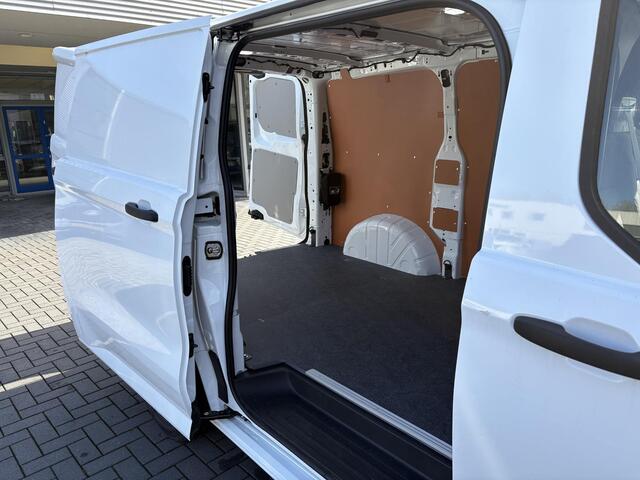 Ford TRANSIT CUSTOM 320 2.5 PHEV L1H1 Trend 233pk | SCI | 13 polige trekhaak met Trailer Sway Control | LED laadruimteverlichting (5 spots) | Laadvloer Hout