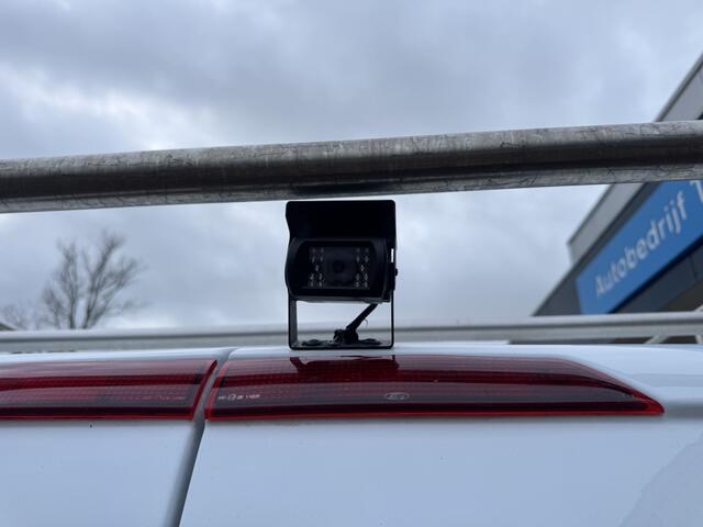 Ford TRANSIT CUSTOM 270 2.2 TDCI L1H1 Trend | Navi | Cruise | 3 zits | Airco | Imper