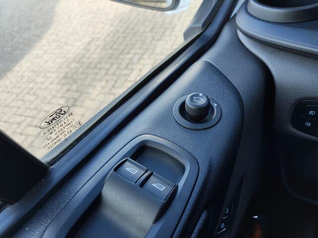 Ford TRANSIT CUSTOM 300 2.0 TDCI L2H1 | Trekhaak | Android Auto, Apple Carplay |