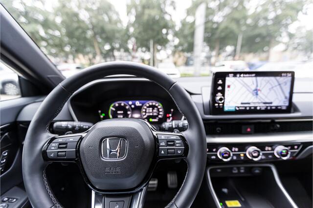 Honda CR-V 2.0 e:PHEV Advance Tech Parkeersensoren V+A, Panoramadak, Head-up display, Dodehoek herkenning, Leder , All-in Rijklaarprijs