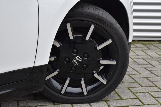 Honda E ADVANCE / 360 CAM. / P.DAK / ADAP. CRUISE