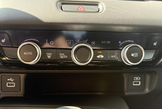 Honda HR-V 1.5 e:HEV Elegance / Airco / Stoelverwarming / Cruise control / Navigatie /