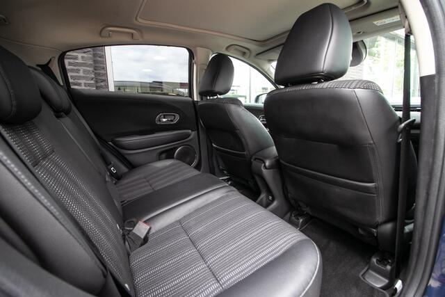 Honda HR-V 1.5 i-VTEC Executive - All-in rijklrprs | pano schuif-k dak