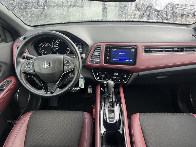 Honda HR-V 1.5 i-VTEC Turbo Sport AUTOMAAT | TREKHAAK | ACHTERUITRIJCAMERA | STOELVERWARMING | NAVIGATIE | LM VELGEN | PARKEERSENSOREN V + A | RIJSTROOKBEGELEIDING |
