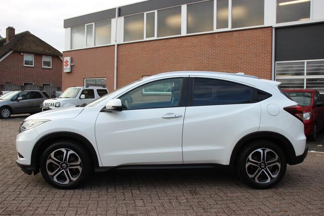 Honda HR-V 1.5 i-VTEC Executive | Trekhaak | Opendak | Cruise | Clima |