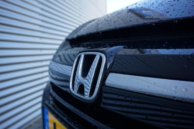 Honda HR-V 1.5 i-VTEC Executive TREKHAAK | PANO | NAVI