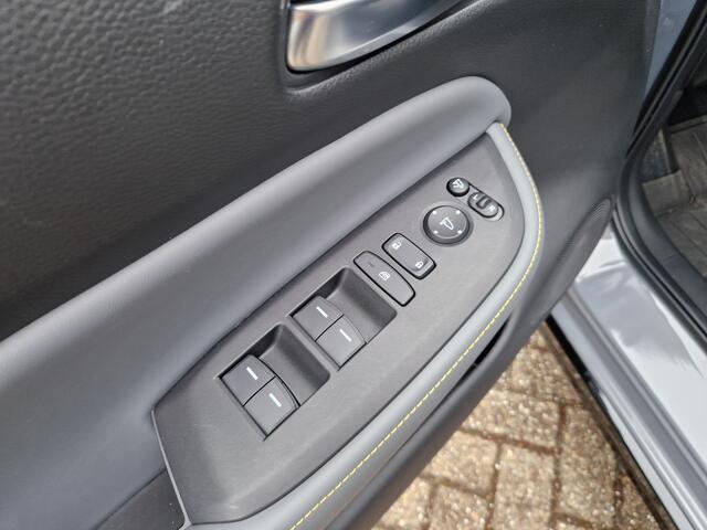 Honda JAZZ 1.5 e:HEV Advance Sport Navigatie, Camera, Apple/Android , All-in Rijklaarprijs