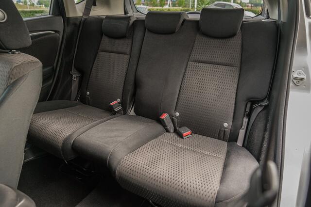 Honda JAZZ 1.3i V-TEC ELEGANCE - NAVIGATIE - TREKHAAK - ALL WEATHERS