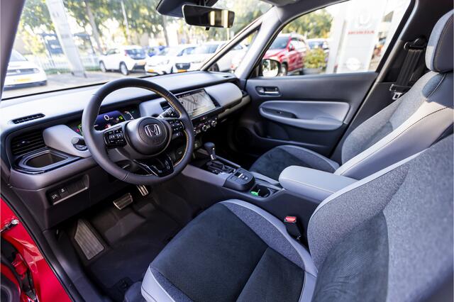 Honda JAZZ 1.5 e:HEV Advance Sport Navigatie, Parkeersensoren V+A, Apple/Android , All-in Rijklaarprijs