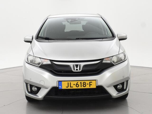 Honda JAZZ 1.3 i-VTEC AUT. ELEGANCE + AFN. TREKHAAK | CAMERA | NAVIGATIE | PARKEERSENSOREN | CLIMATE | CRUISE CONTROL